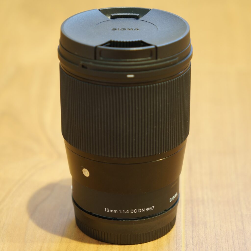 SIGMA 16mm F1.4 DC DN Eマウント用 開封レビュー - カメラとノンアル ...